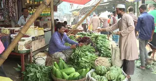 ময়মনসিংহে পাইকারিতে কিছুটা কমেছে সবজির দাম